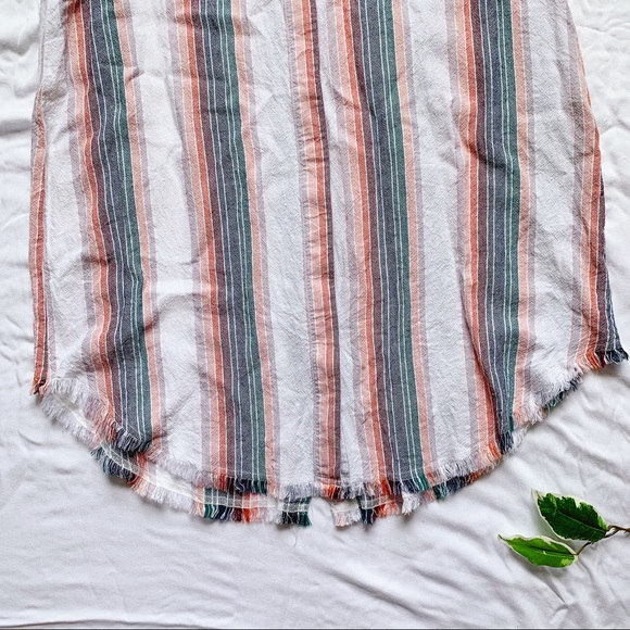 CLOTH & STONE Sunburst Fray Linen Button Down - Picture 3 of 6